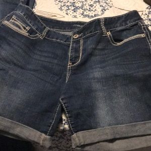 Maurice’s Jean shorts